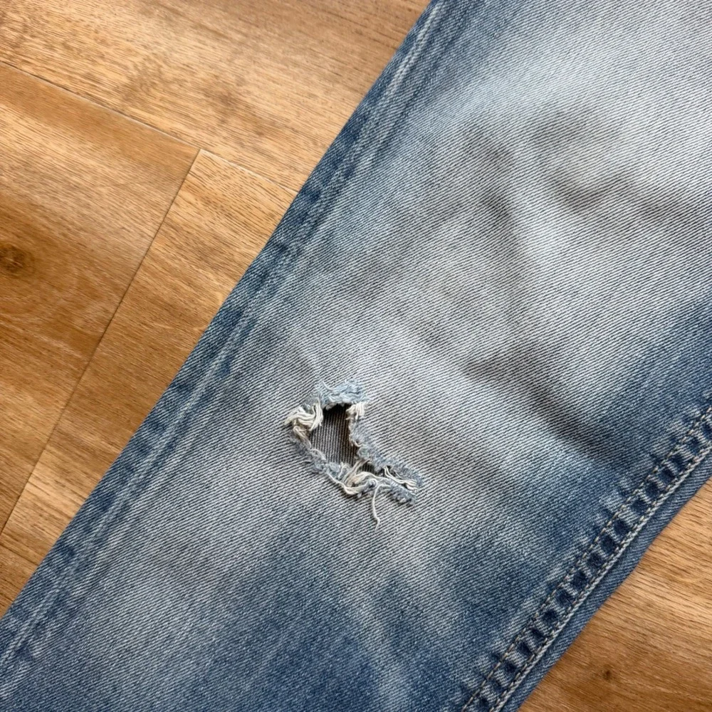 Diesel Thommer Jeans Mens 30x32 Blue Light‎ Wash Distressed Slim Skinny 084DD